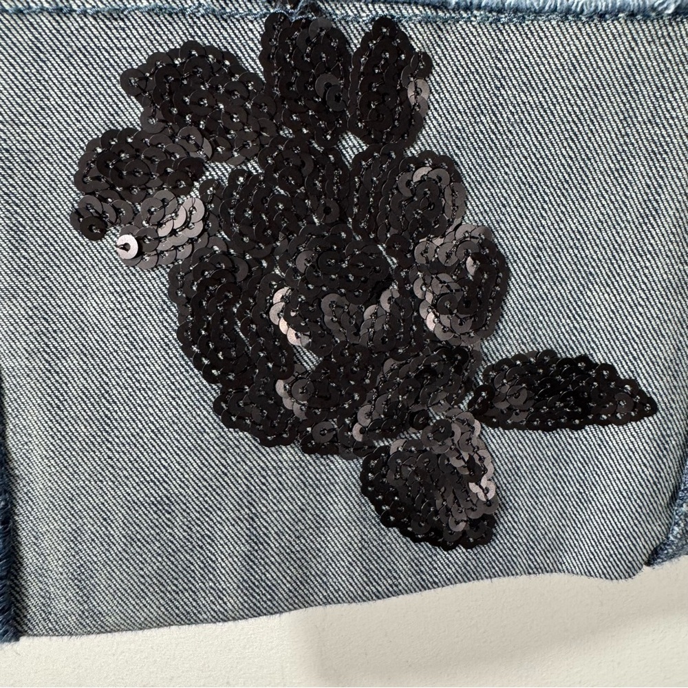 Soft Surroundings Nicola Sequin Applique Cuffed Cropped Jeans - Picture 7 of 12